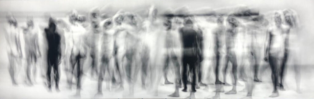 Bernardo Puente, Tous, 2024. Fotografía digital impresa en papel Epson premium glossy, edición 1/5. 50 x 159 cm. Cortesía